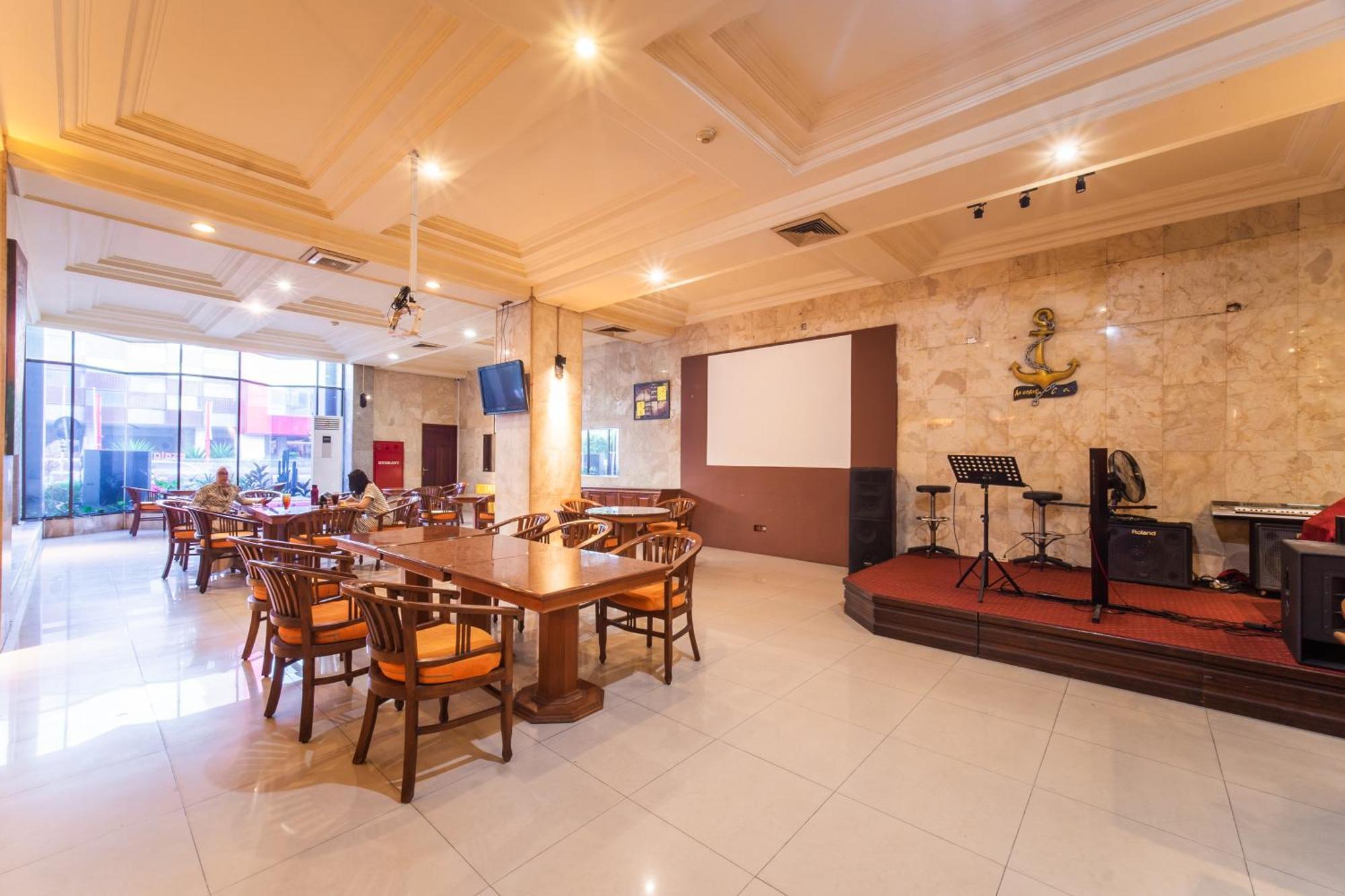 Adika Hotel Bahtera Klandasan Kecil ภายนอก รูปภาพ