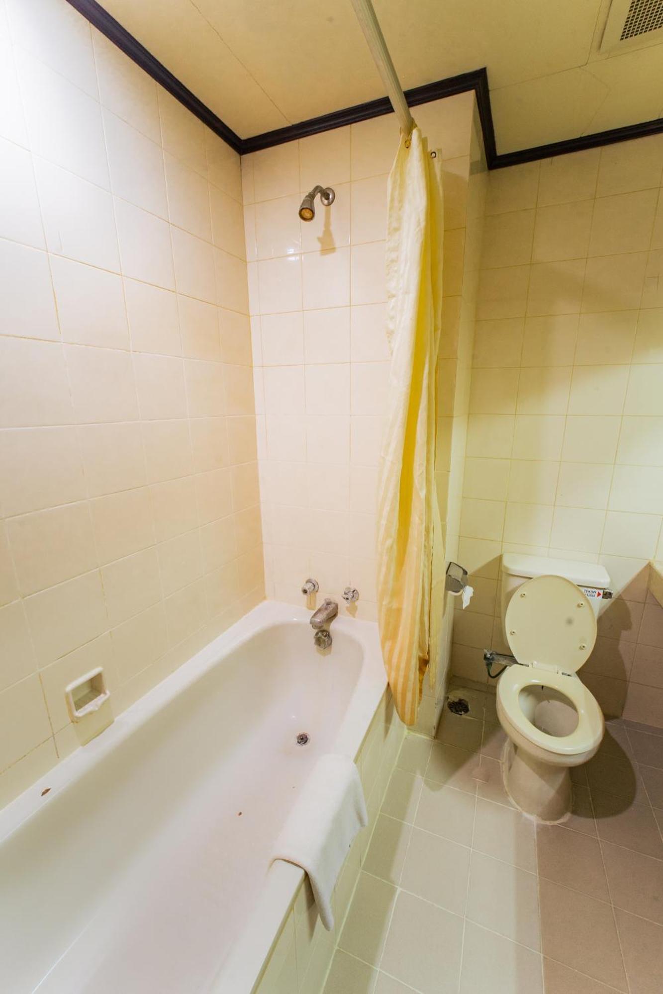 Adika Hotel Bahtera Klandasan Kecil ภายนอก รูปภาพ